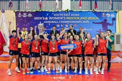 Ngôi vô địch của đội tuyển nữ là động lực thúc đẩy bóng ném Việt Nam giành huy chương vàng ở kỳ SEA Games 33. 