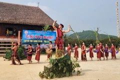 Sắc màu văn hóa, kinh tế ở A Lưới có nhiều thay đổi trong những năm gần đây.