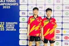Nguyễn Văn Tuấn Anh (bên trái ảnh) và Nguyễn Đức Việt giành Huy chương vàng Giải vô địch bóng bàn trẻ Đông Nam Á 2025.