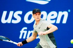 Jannik Sinner vừa bị cấm thi đấu vì dương tính với chất cấm.