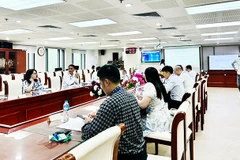 Đấu giá thành công 3.400 lượng vàng
