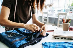 Vải jean có nhiều ứng dụng trong thời trang. Ảnh: ST