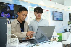 Một trong những vướng mắc lớn nhất đối với các doanh nghiệp star-up công nghệ Việt Nam đó chính là khả năng tiếp cận vốn ban đầu. Ảnh: Tất Tiên.