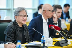 Ông Jensen Huang, Chủ tịch Tập đoàn công nghệ đa quốc gia Nvidia chia sẻ tại Tọa đàm. 