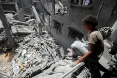Israel tiếp tục tiến hành các cuộc tấn công ở Gaza.