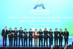 Thủ tướng Phạm Minh Chính cùng các Trưởng đoàn tham dự Diễn đàn Tương lai ASEAN 2025. Ảnh: TRẦN HẢI