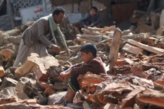 Bạo lực tàn phá đất nước Yemen.