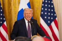 Tổng thống D.Trump trong một sự kiện tại Nhà Trắng hôm 24/3/2025. (Ảnh: Tân Hoa xã)