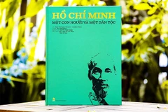 Ra sách tranh “Hồ Chí Minh - Một con người và một dân tộc”