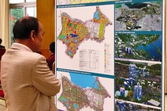 Công khai thông tin quy hoạch cho người dân. (Ảnh: Ngọc Anh)