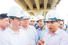 Lãnh đạo Bộ Giao thông vận tải kiểm tra các công trình do CIENCO 4 thi công.