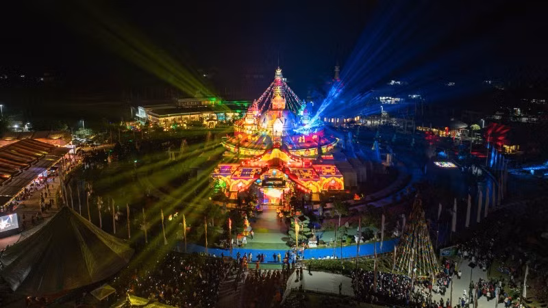 5-le-hoi-anh-sang-3d-mapping-cau-nguyen-quoc-thai-dan-an-tai-bao-thap-mandala-tay-thien-nam-2025-3615-715.jpg
