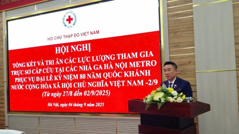Ông Nguyễn Hải Anh, Phó Chủ tịch, Tổng Thư ký, Điều hành công việc của Trung ương Hội Chữ thập đỏ Việt Nam phát biểu tại hội nghị. hai-anh-1-9585.jpg
