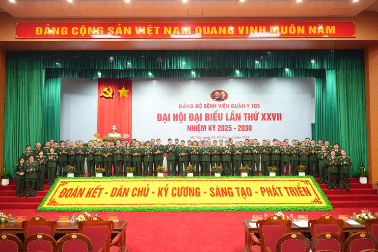 Các đại biểu chụp ảnh chung tại Đại hội. chup-anh-luu-niem-103.jpg
