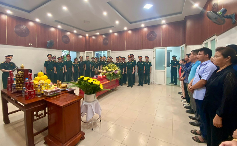 Lễ tưởng niệm ông Vũ Văn Lành - người đã hiến thân xác cho công tác giảng dạy, nghiên cứu khoa học của Học viện Quân y. le-tuong-niem.jpg