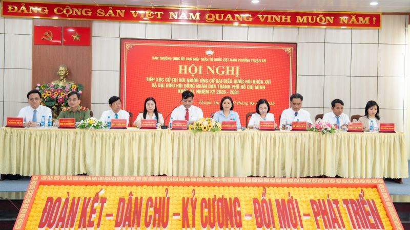 Các ứng cử đại biểu Quốc hội khóa XVI tại đơn vị bầu cử số 1 và ứng cử đại biểu Hội đồng nhân dân Thành phố Hồ Chí Minh khóa XI tại buổi tiếp xúc cử tri.