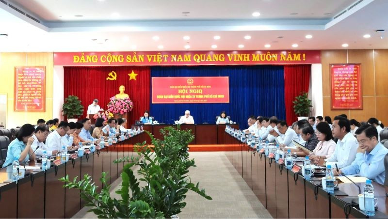 Toàn cảnh hội nghị.
