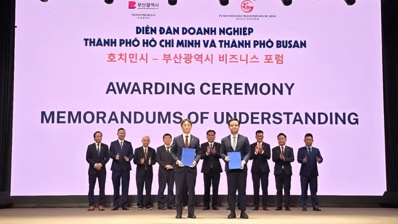 Trước sự chứng kiến của Phó Chủ tịch Ủy ban nhân dân Thành phố Hồ Chí Minh Nguyễn Lộc Hà, Tập đoàn Becamex đã ký kết các Biên bản ghi nhớ hợp tác với các tập đoàn lớn của Hàn Quốc.