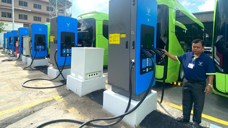 tram-sac-dien-vinbus-pho-quang-7329.jpg