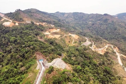 Đèo Đại Ninh thường xuyên xảy ra tình trạng sóng yếu, có khu vực mất sóng.