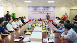 Toàn cảnh buổi lễ.