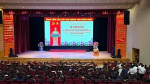 Quang cảnh buổi lễ.