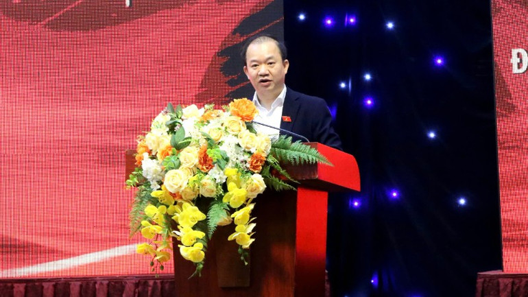 Phó Giáo sư, Tiến sĩ Bùi Hoài Sơn, Ủy viên chuyên trách Ủy ban Văn hóa và Xã hội của Quốc hội phát biểu. son-910.jpg