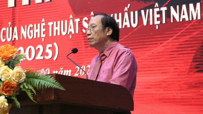 Nghệ sĩ Nhân dân Lê Tiến Thọ phát biểu. tho-1532.jpg