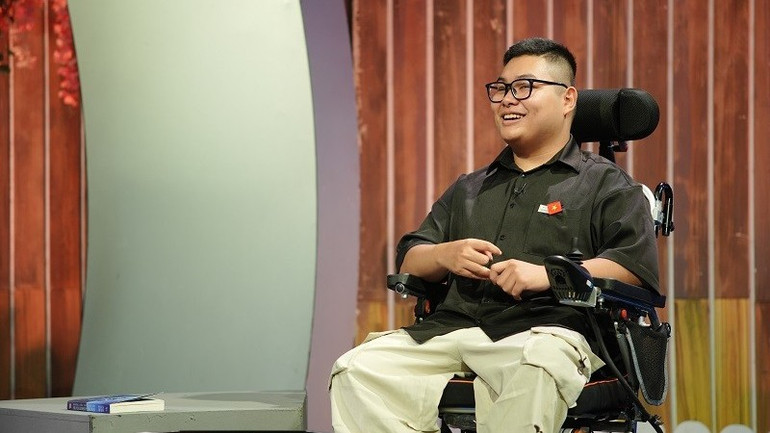 数々の困難に直面しながらも、タンは明るい未来を目指して努力を続けている。(写真:制作チーム) tan-2-6085.jpg