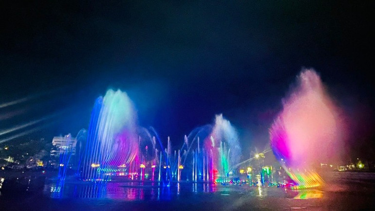 Water, light and music show in Dadaepo. nhac-nuoc-4778.jpg