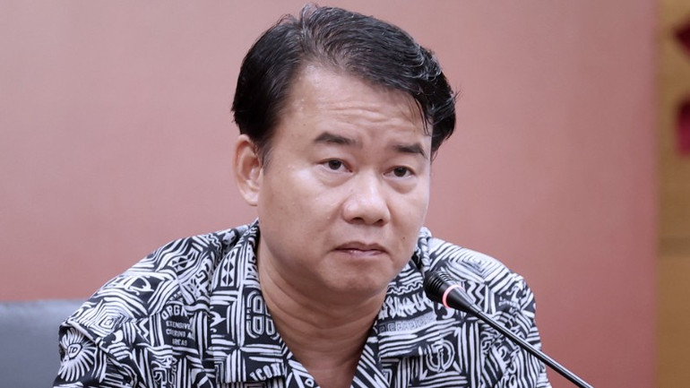 នាយកតន្ត្រី Tran Manh Hung ថ្លែង។ hung-5652.jpg