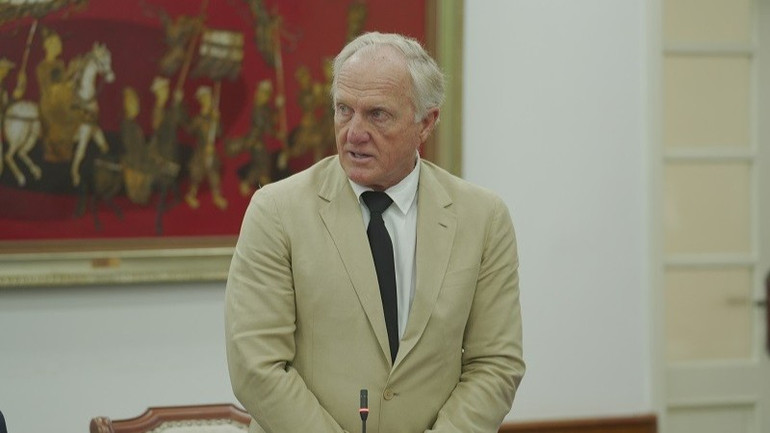 Ông Greg Norman phát biểu. (Ảnh: BTC) phat-bieu-4497.jpg