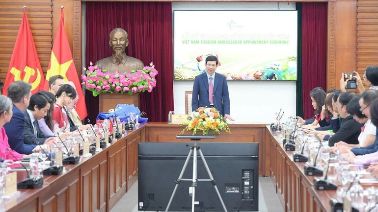 Thứ trưởng Hồ An Phong phát biểu. (Ảnh: BTC) thu-truong-8684.jpg