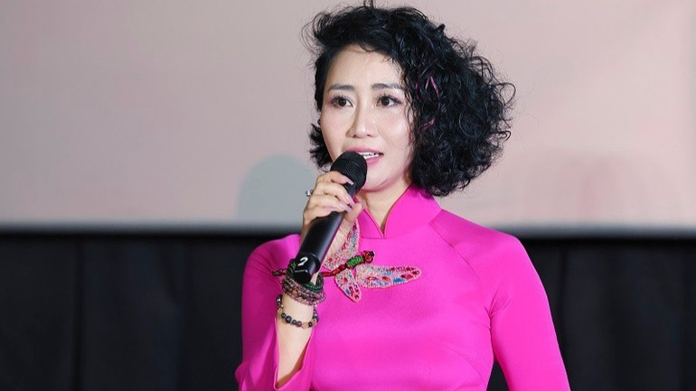 ミュージシャン、ヌアン・フーの音楽は、常に祖国への愛と人生への深い思索に満ちている。(写真:マン・グエン) 038a2435-6899.jpg