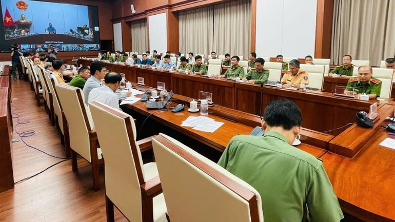 Cuộc họp được truyền hình trực tuyến tới 114 phường, xã trên địa bàn thành phố Hải Phòng. acuong-tructuyen-8489.jpg