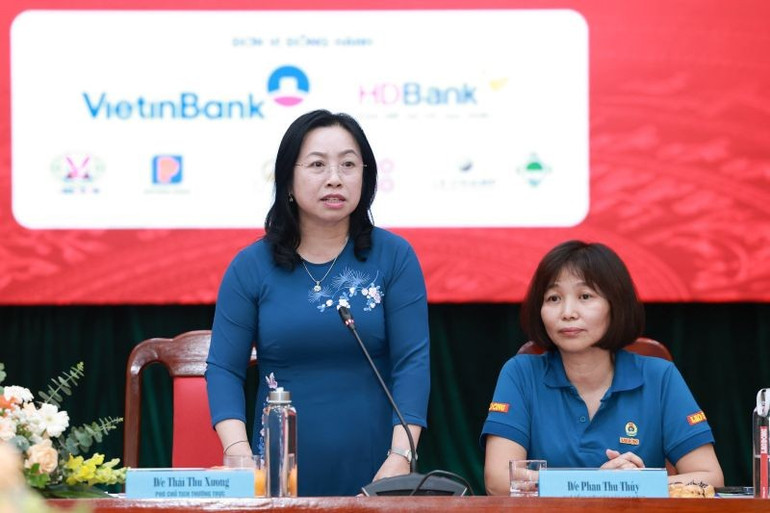 Phó Chủ tịch Thường trực Tổng Liên đoàn Lao động Việt Nam Thái Thu Xương phát biểu. 1-6673.jpg