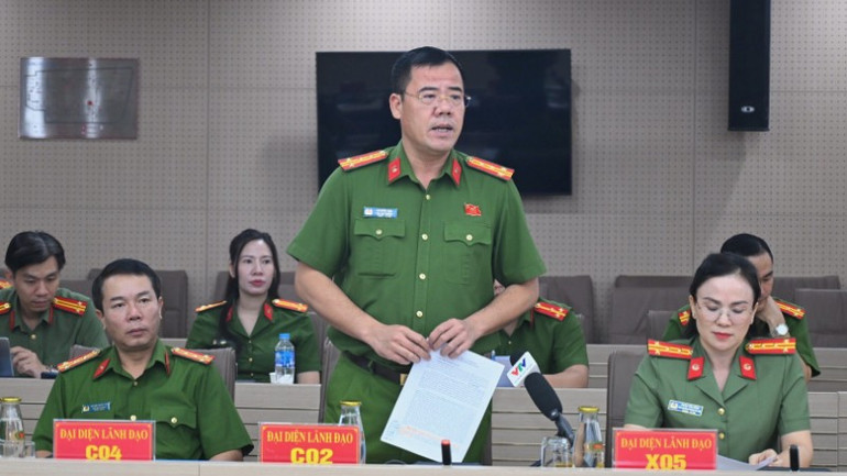 Đại tá Lê Khắc Sơn, Phó Cục trưởng Cục Cảnh sát Hình sự, Bộ Công an. photo-library-20251006153557-55d181fa-4ccf-4491-8554-6535331e1b64-c02-8116.jpg
