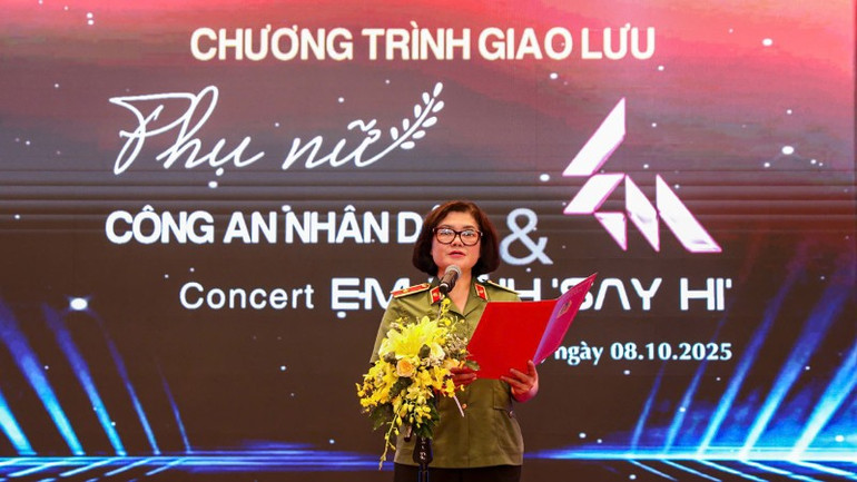Generalmajor Ngo Hoai Thu hielt die Eröffnungsrede. gen-h-z7095910303850-c31748808c87a583a67632aa2ccb68fd-823.jpg
