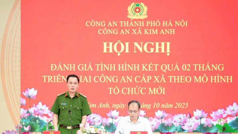 Hội nghị đánh giá tình hình kết quả 2 tháng triển khai công an địa phương 2 cấp tại xã Kim Anh. gen-n-z7114203530642-a4b83c85a6a2b494e7b9953840795216-6603.jpg