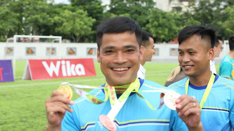 Nụ cười chiến thắng. img-1286.jpg