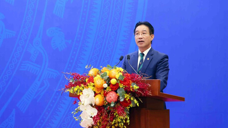 Phó Chủ nhiệm Văn phòng Chủ tịch nước Phạm Thanh Hà đọc Quyết định đặc xá của Chủ tịch nước. z6780450489745-acb2843ec88b2ba55d63702f2029fddb-5287.jpg
