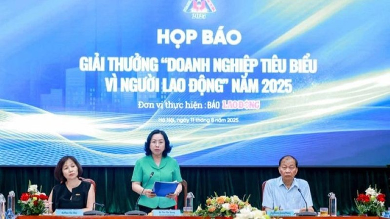 Phó Chủ tịch Thường trực Tổng Liên đoàn Lao động Việt Nam Thái Thu Xương phát biểu tại họp báo. dn-vi-nguoi-lao-dong-6616-7344.jpg