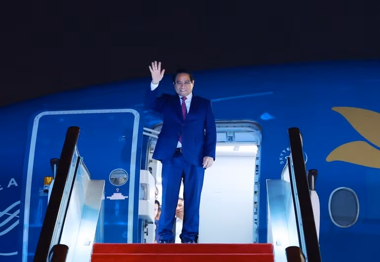 Thủ tướng Phạm Minh Chính đến Thiên Tân, bắt đầu chuyến tham dự Hội nghị Thượng đỉnh Tổ chức Hợp tác Thượng Hải (SCO) 2025. (Ảnh: Dương Giang/TTXVN)