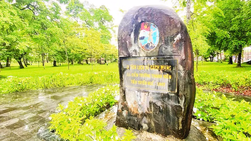 Chứng tích Trường Thanh niên Tiền tuyến Huế, số 63 đường Lê Duẩn, phường Phú Xuân, thành phố Huế.