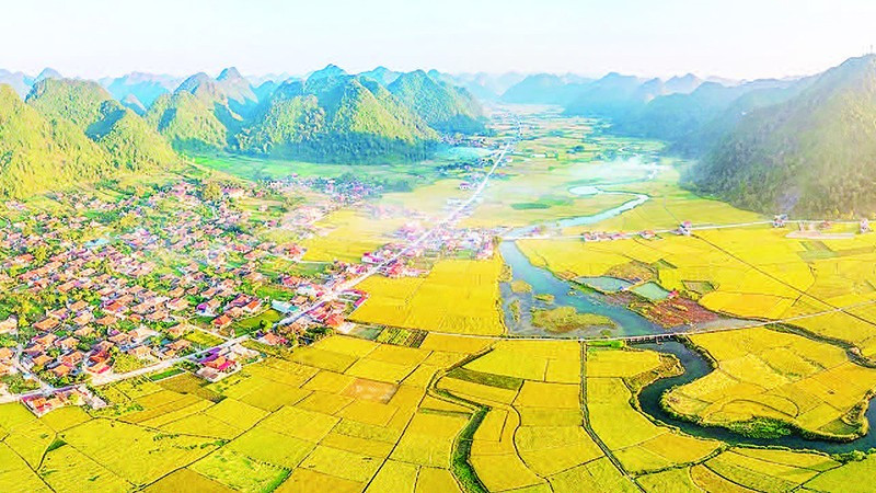 Làng Quỳnh Sơn trong thung lũng Bắc Sơn.