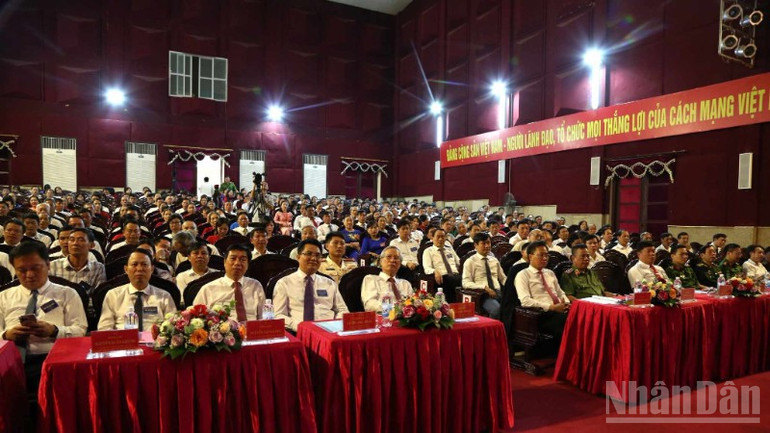 Các đại biểu tham dự Đại hội. ndo_br_4-2229.jpg