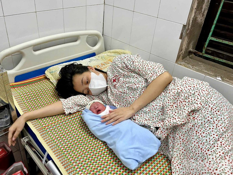 Mẹ và bé sức khỏe đã ổn định. (Ảnh: Bệnh viện cung cấp) ndo_br_2.jpg