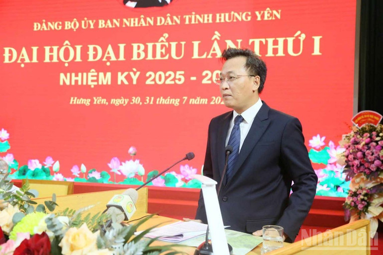 Bí thư Tỉnh ủy Hưng Yên Nguyễn Hữu Nghĩa phát biểu chỉ đạo tại Đại hội. ndo_br_6-9353.jpg