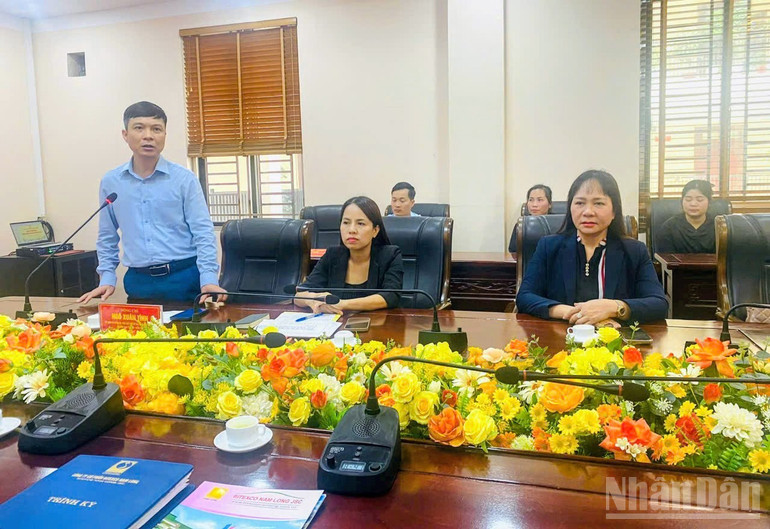 Đại diện Ủy ban Mặt trận Tổ quốc Việt Nam tỉnh Thái Nguyên đánh giá cao nghĩa cử tốt đẹp của Hội Doanh nhân nữ Thái Bình. ndo_br_2-2857.jpg