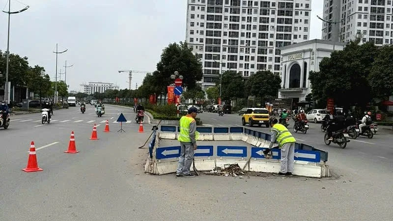 Hà Nội tổng vệ sinh hạ tầng giao thông ứng phó cao điểm dịp lễ Giỗ Tổ và 30/4